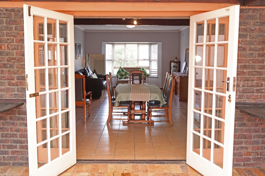 4 Bedroom Property for Sale in Retreat Western Cape